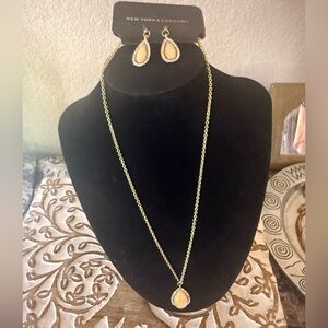 NWT New York & Company Gold and Yellow/Orange Stone Necklace & Earring Set
